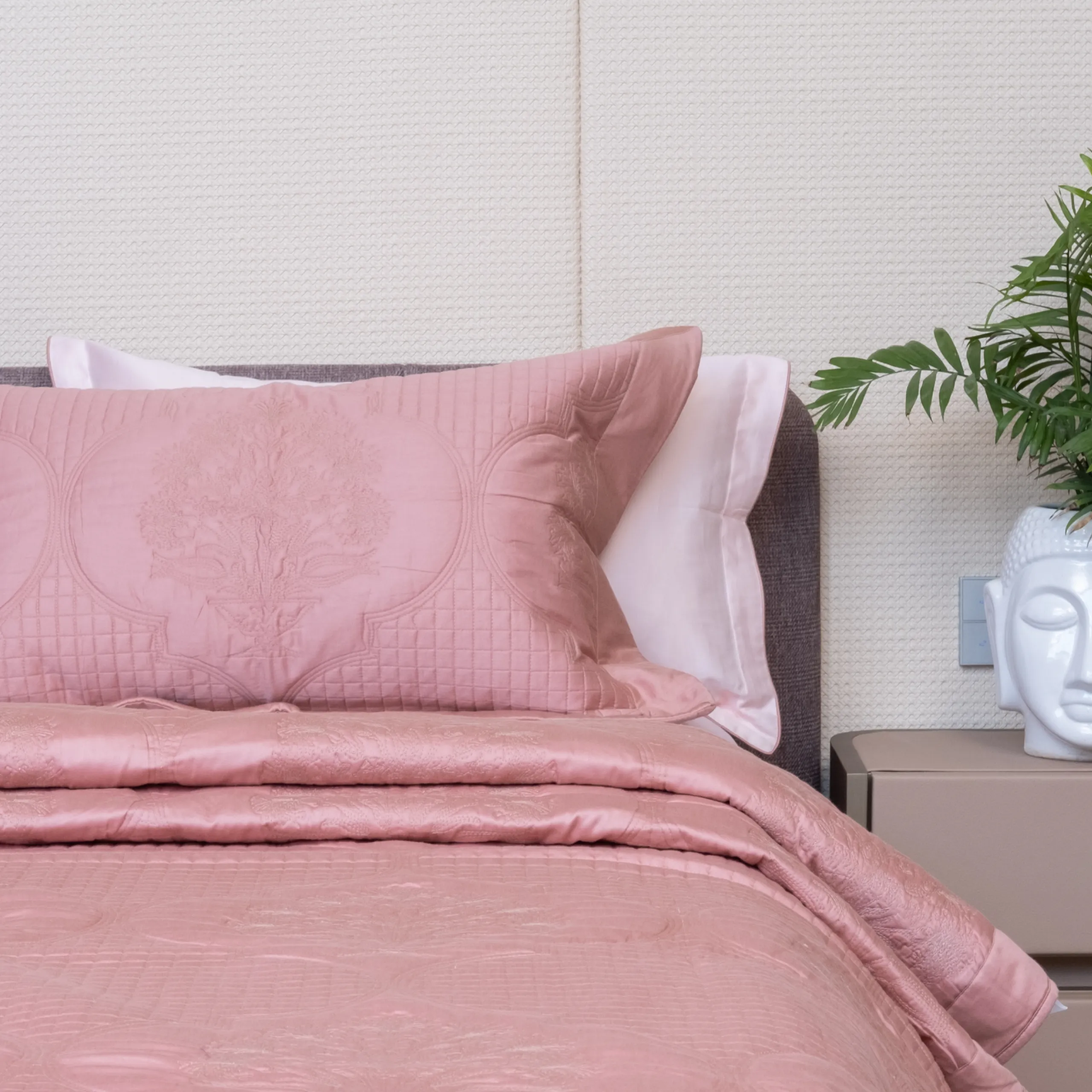 Lotus Reversible Quilted Bedspread (Set of 6)