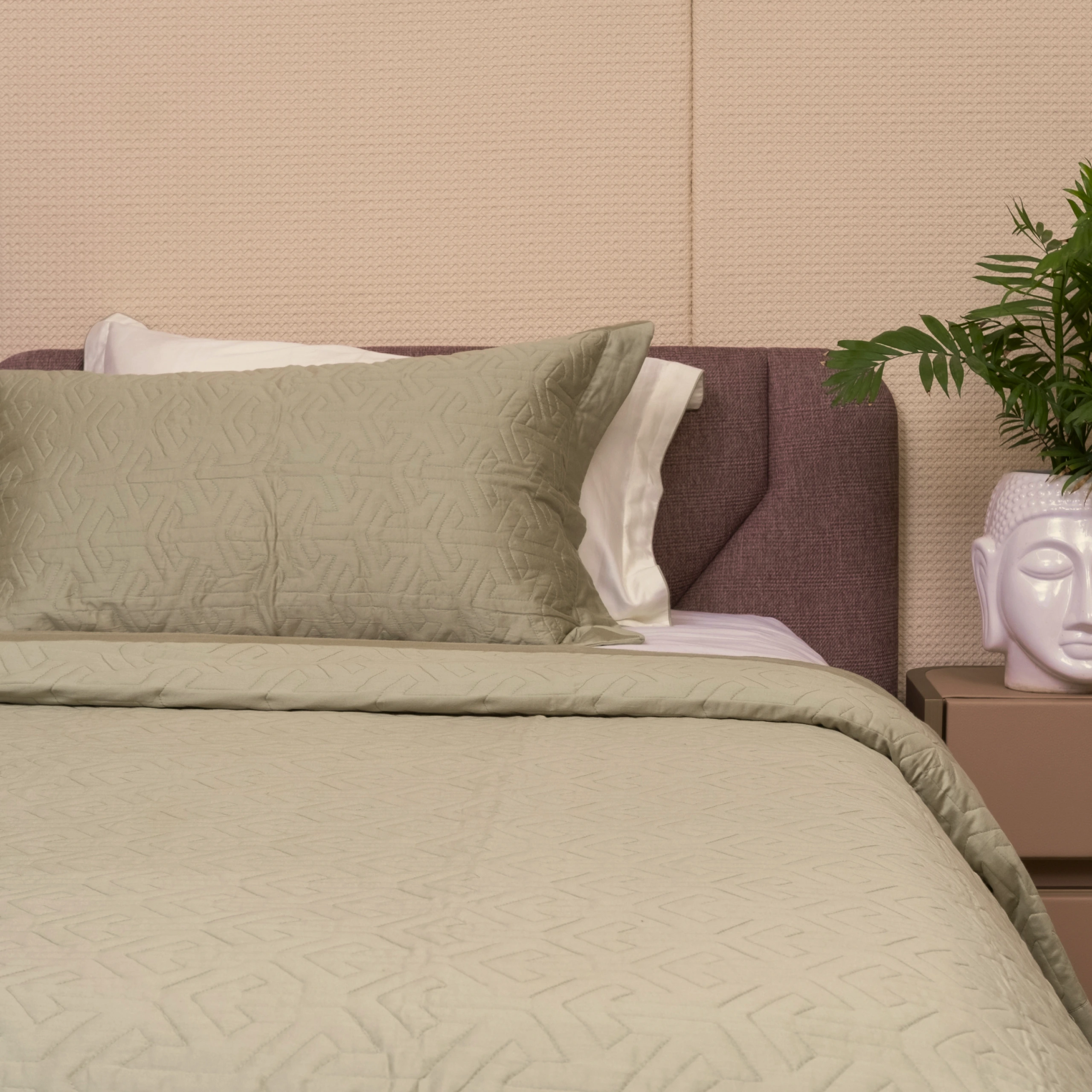 Rootz Reversible Quilted Bedspread (Set of 6)