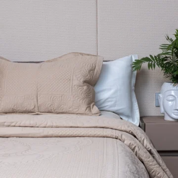 Petallyn Reversible Quilted Bedspread (Set of 6)