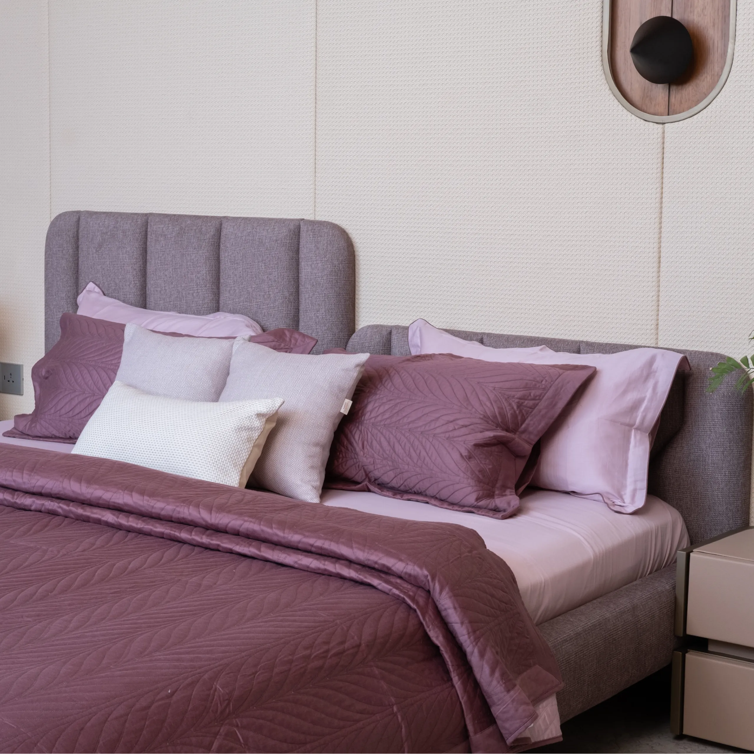 Feathora Reversible Quilted Bedspread (Set of 6) - Image 3